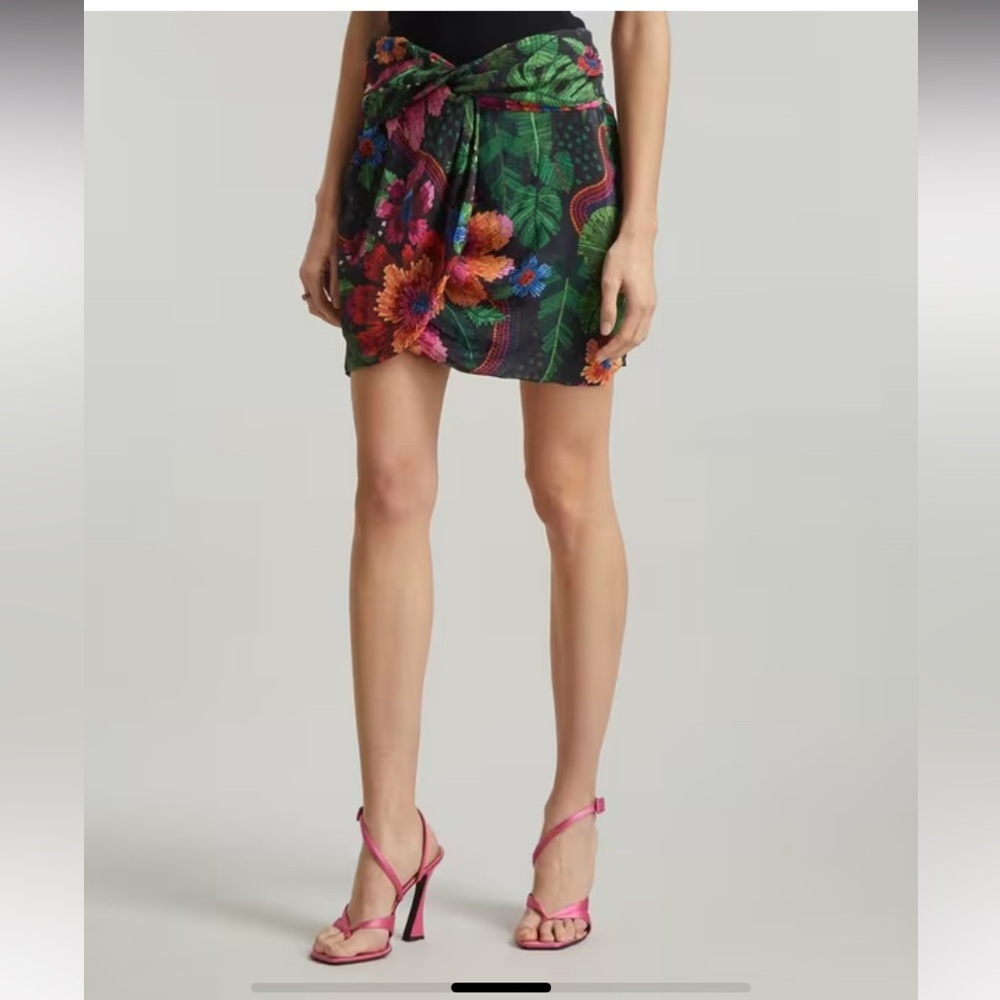 FARM RIO Black Blooming Mini-Skirt